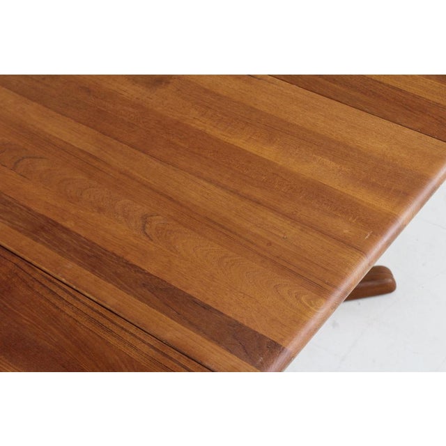 Wood Vintage Danish Round Dining Table in Teak from Dyrlund, 1960s For Sale - Image 7 of 8