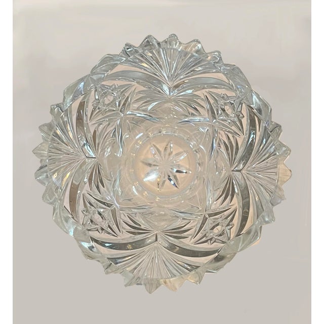 Vintage j.g. Durand French Lead Crystal Vase, 12” Scalloped Rim With Fan & Hobstar Cuts For Sale In Naples, FL - Image 6 of 6