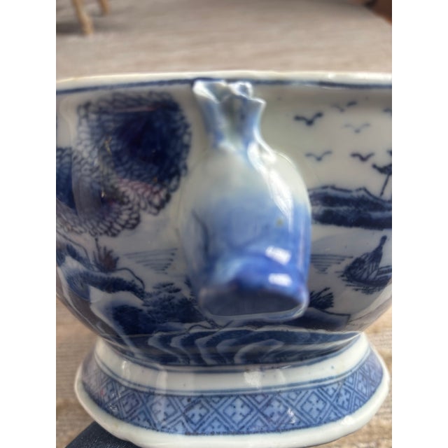 Early 19th Century Chinese Canton Tureen, 19th Century For Sale - Image 5 of 10