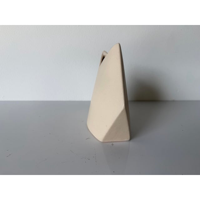 Ceramic 1980's Vintage James Johnston Matte White Geometric Ceramic Vase, Signed For Sale - Image 7 of 12