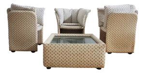 Armchairs and Coffee Table in the Style of B&B Italia, 1970s, Set of 4