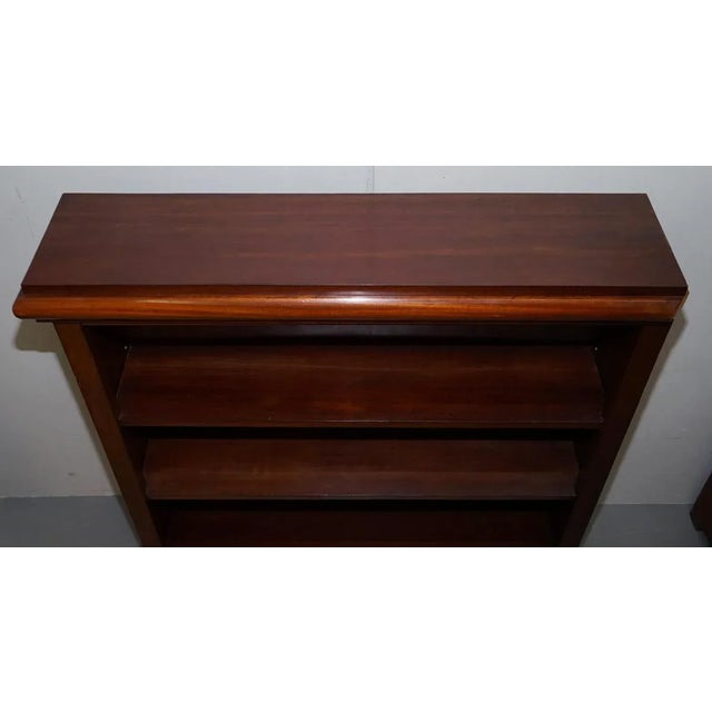 English Mahogany Corner Bookcases, Set of 2 For Sale - Image 10 of 12