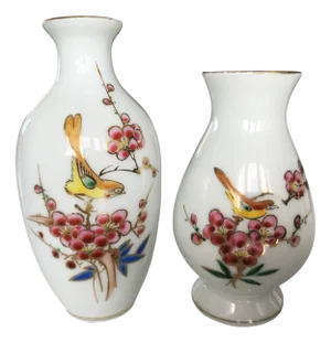 Mid-Century Chinese Porcelain Vases, Set of 2