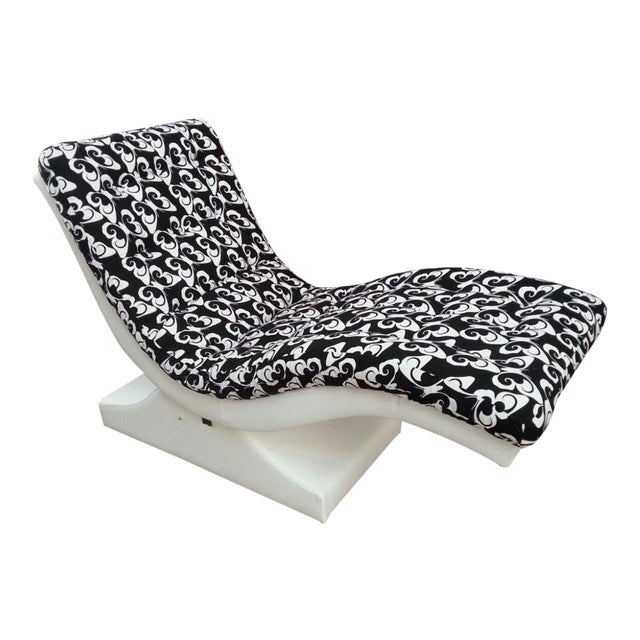 1970's Mid-Century Modern Psychedelic Butterfly Chaise Lounge For Sale