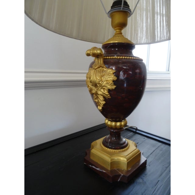 French Vintage Gilt Bronze and Rouge Marble Lamp For Sale - Image 3 of 3