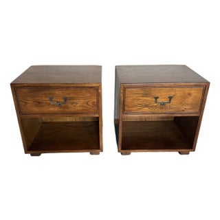 1960s Pair of Mid-Century Henredon Nightstands For Sale
