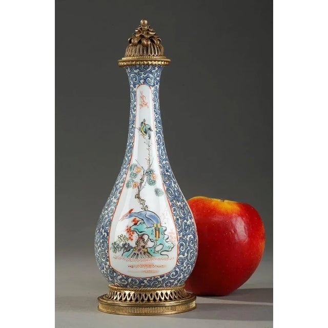 Late 19th-Century Porcelain Perfume Bottle from Samson, Paris For Sale - Image 6 of 11