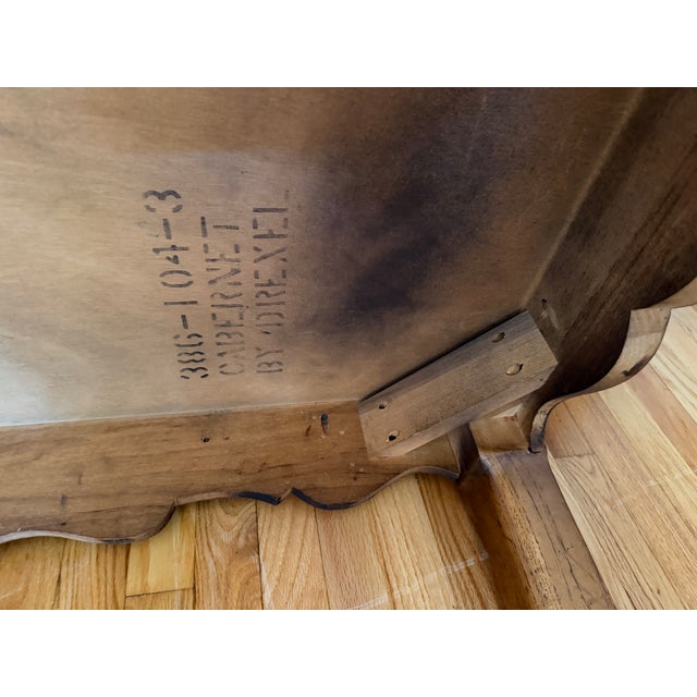 1960s Drexel Heritage Cabernet French Country Cofee Table For Sale In Saint Louis - Image 6 of 7