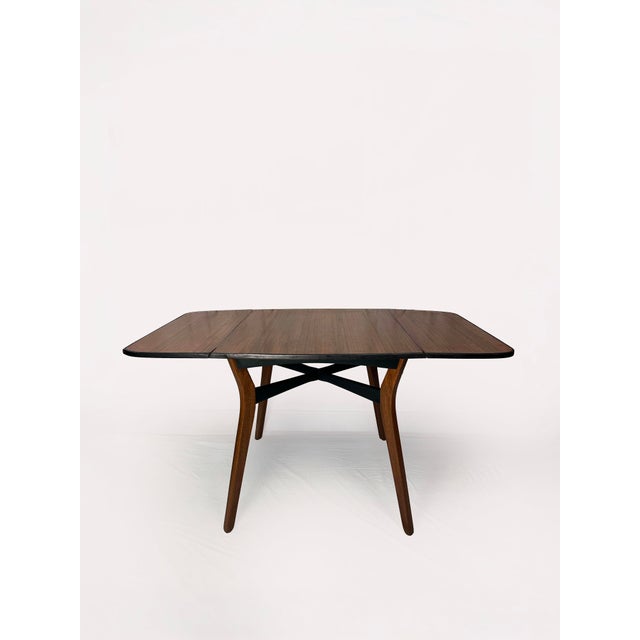 Mid-Century Modern Tola and Black Dining Table with Butterfly Chairs, 1960s, Set of 5 For Sale - Image 4 of 11