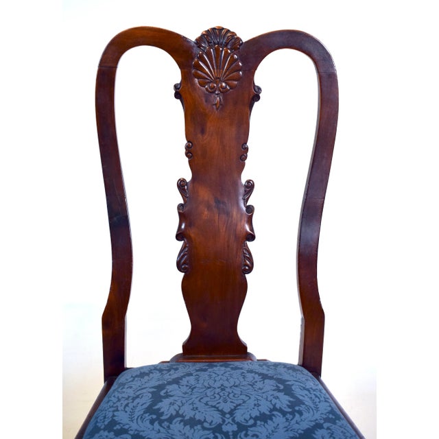 Queen Anne Set of Four Queen Anne Dining Chairs, Hand-Carved Mahogany, England For Sale - Image 3 of 9