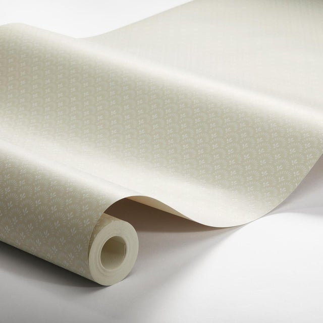 Daisy in parchment is a pleasing, universally stylish wallpaper inspired by Swedish cotton fabrics. Legendary Scandinavian...