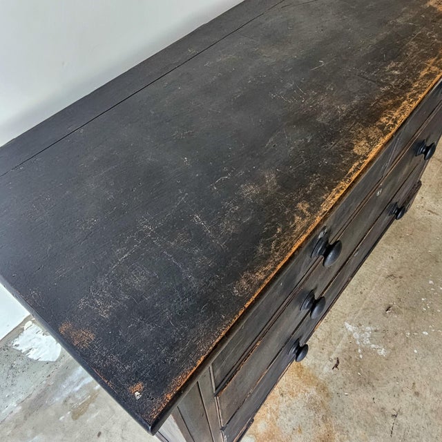 Antique Ebonized Pine Chest of Drawers - Circa 1830 For Sale In Orlando - Image 6 of 16