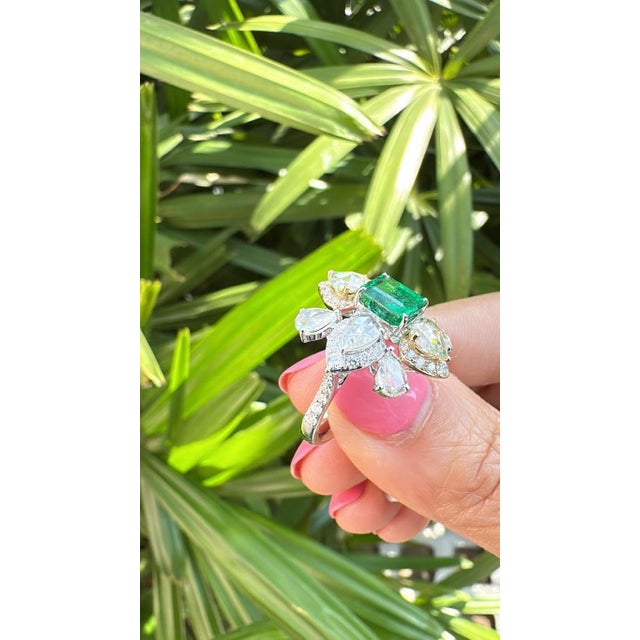 Green Set in 18k Gold, 1.52 Carats Zambian Emerald & Rose Cut Diamonds Engagement Ring, Us Size 6 For Sale - Image 8 of 13