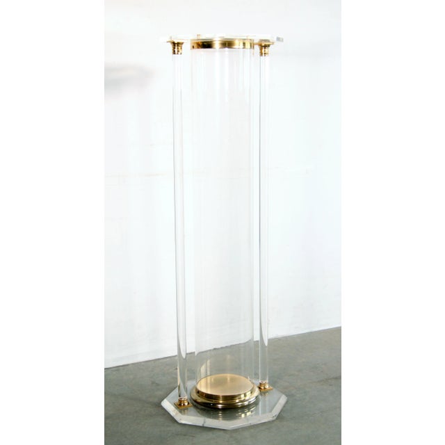1970s Vintage Lucite & Gold Gilt Brass Display Pedestal For Sale - Image 5 of 10