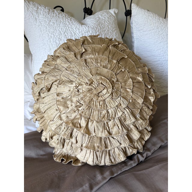 Anne Gish Anne Gish Decorative Pillow With Matching Lumbar Pillow For Sale - Image 4 of 5