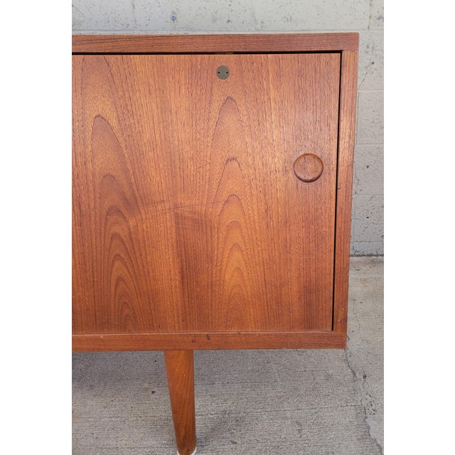 Hans Wegner Ry-26 Teak Danish Modern Credenza With Sliding Doors For Sale - Image 12 of 18