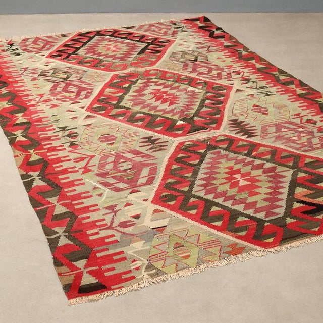 Beige Kilim Rug in Cotton, Türkiye For Sale - Image 8 of 8