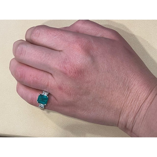 Early 21st Century 3.58 Carat Cushion Cut Colombian Emerald & 0.8 Ct Diamond Ring in 18K White Gold For Sale - Image 5 of 18