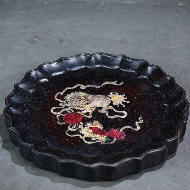 Brown Vintage Chinese Zitan Wood Scalloped Tea Tray With Mother of Pearl Fu Lion & Ball Inlay For Sale - Image 8 of 10