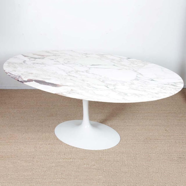 Stone Tulip Dining Table by Eero Saarinen for Knoll, 1970 For Sale - Image 7 of 8