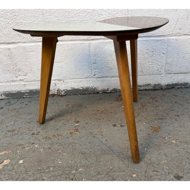 Mid 20th Century Mid-Century Plywood and Formica Boomerang End Table For Sale - Image 5 of 8