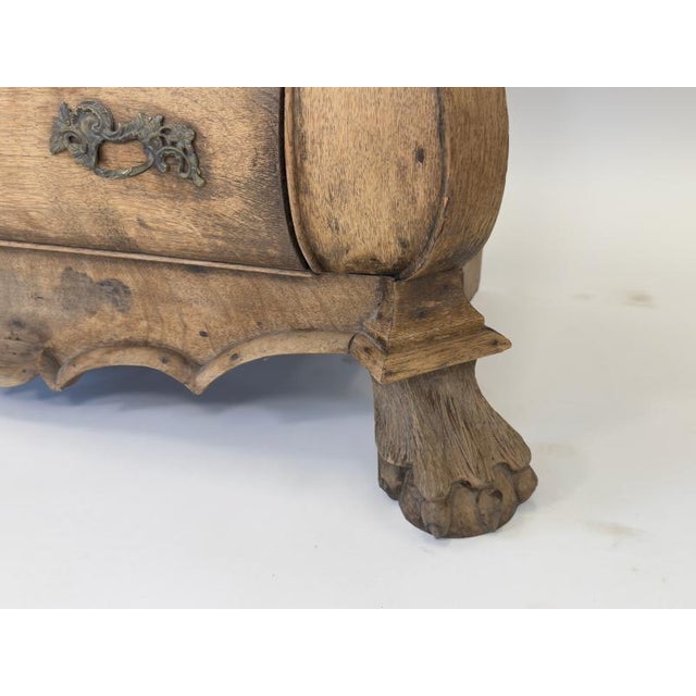 Mid 19th Century Dutch Provincial Bombé Chest of Drawers For Sale - Image 4 of 6