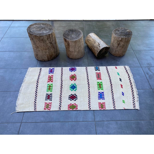 This is a vintage Turkish handknotted Anatolian OUSHAK rug. We collect Vintage rugs from Anatolia, which is the eastern part