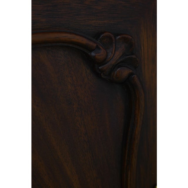 Henkel Harris Chippendale Mahogany Corner China Cabinet For Sale - Image 10 of 18