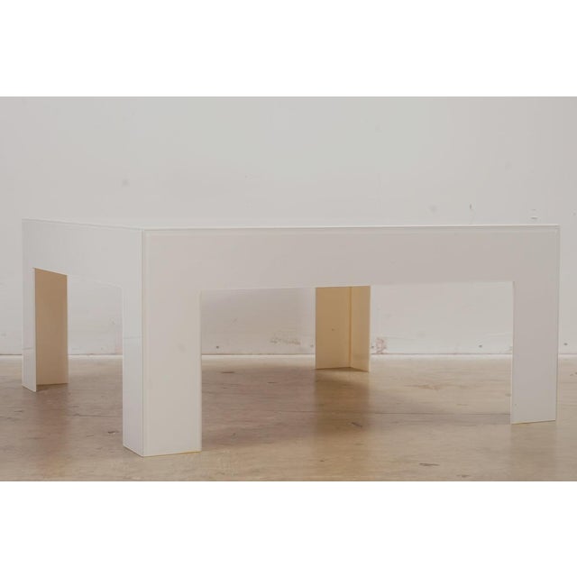 A striking study in transparency and form, the Glas Italia Atlantis Low Coffee Table transforms glass into a sculptural...
