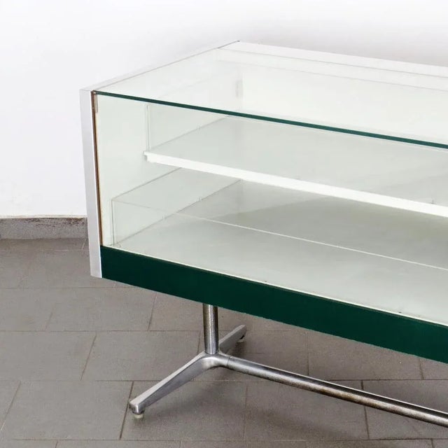 Showcase from Bremshey & Co., 1970s For Sale - Image 4 of 6