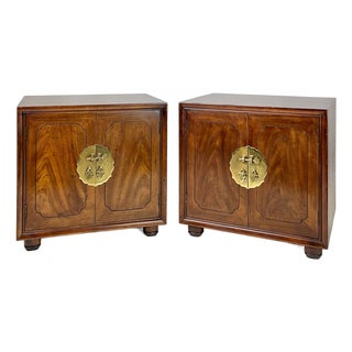 Vintage Henredon Attributed Asian Asian-Inspired Walnut Nightstands / Cabinets – Pair For Sale
