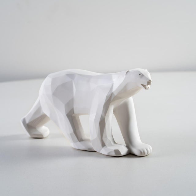 Richard ORLINSKI Pompon Bear x Orlinski Original resin sculpture White Edition 23 x 12 x 4.5 cm Presented in its original...