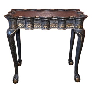 Late 20th Century Vintage Chinoiserie Style Crackled Finished Black and Gold Painted Side Table For Sale