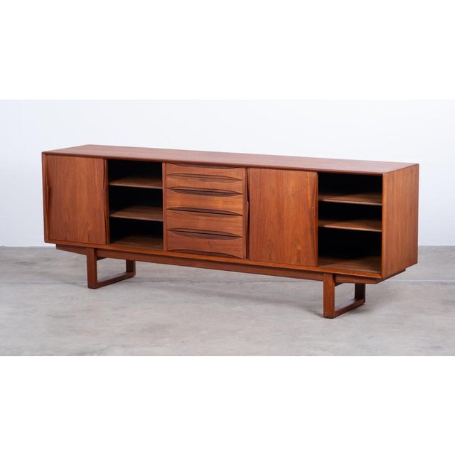 1960s Danish Teak Sideboard by Arne Vodder for Skovby Møbelfabrik, 1960s For Sale - Image 5 of 13