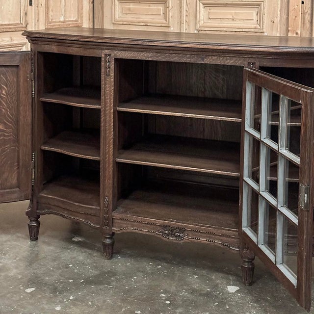 19th Century Louis XVI Liégeois Style Oak Display Buffet For Sale - Image 15 of 18