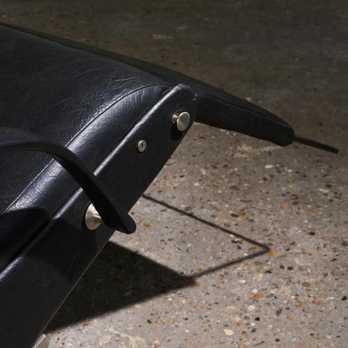 P40 Lounge Chair in Stainless Steel and Black Faux Leather by Osvaldo Borsani for Tecno, Italy, 1950s For Sale - Image 9 of 13