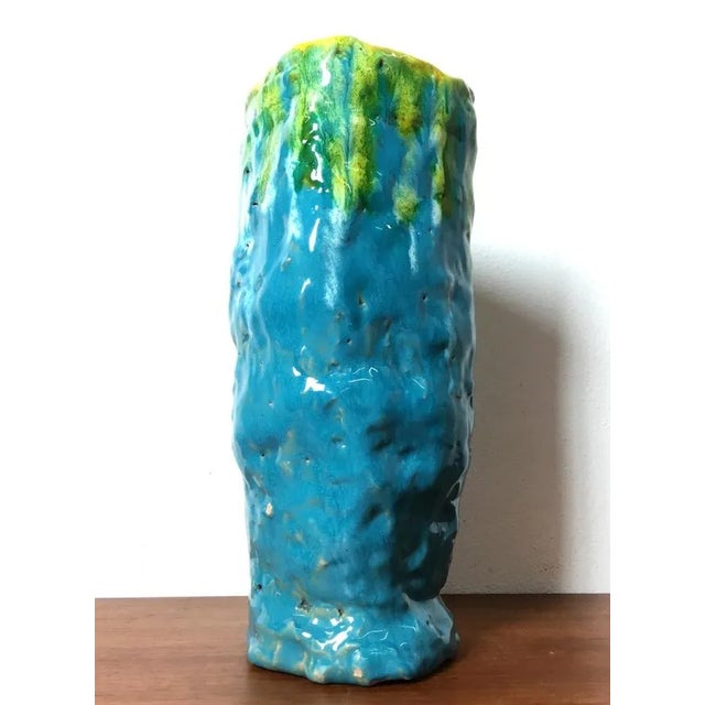 1980s Italian Modernist Flower Vase, 1981 For Sale - Image 5 of 5