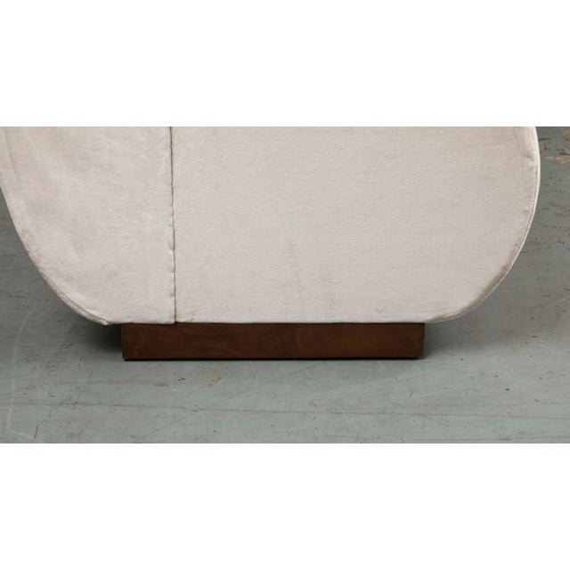 Contemporary 3-Piece Dining Banquette With Rounded Corner in Ivory Velvet For Sale - Image 3 of 9