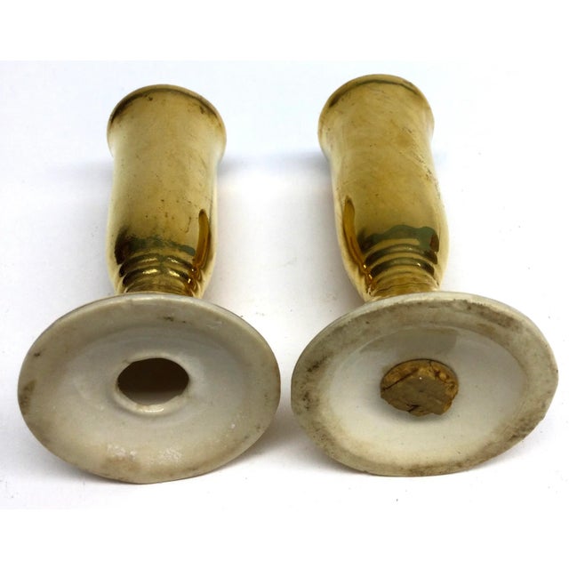 English Mid Century Gold Ceramic Salt and Pepper Shaker Set For Sale - Image 3 of 7