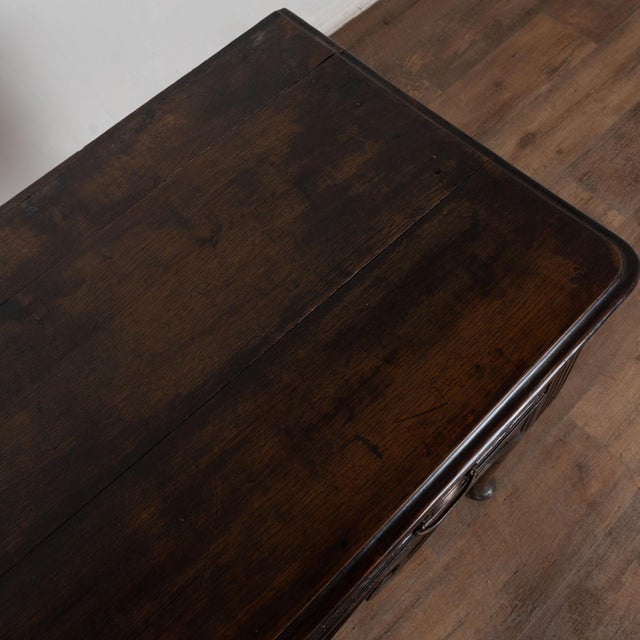 Late 18th Century Late 18th Century English Carved Walnut Side Table With Drawer For Sale - Image 5 of 16