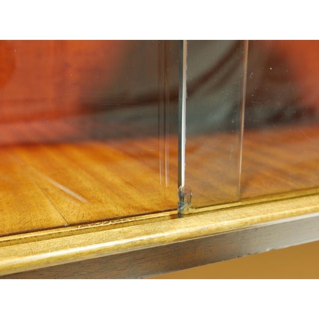 Mid-Century Modern Display Cabinet in Beech and Oak, 1960s For Sale - Image 13 of 14