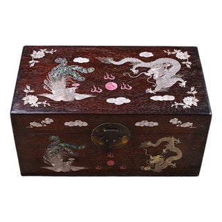 1980s Mother of Pearl Inlaid Hardwood Chest, Chinoiserie Dragon & Phoenix Jewelry Storage Box For Sale