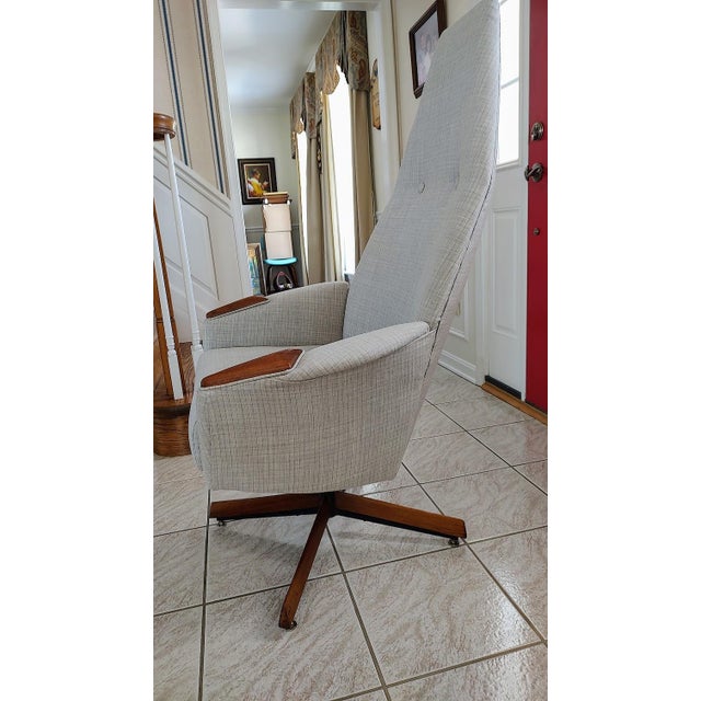 1960s 1960s Attributed to Adrian Pearsall Swivel High Back Lounge Chair For Sale - Image 5 of 11