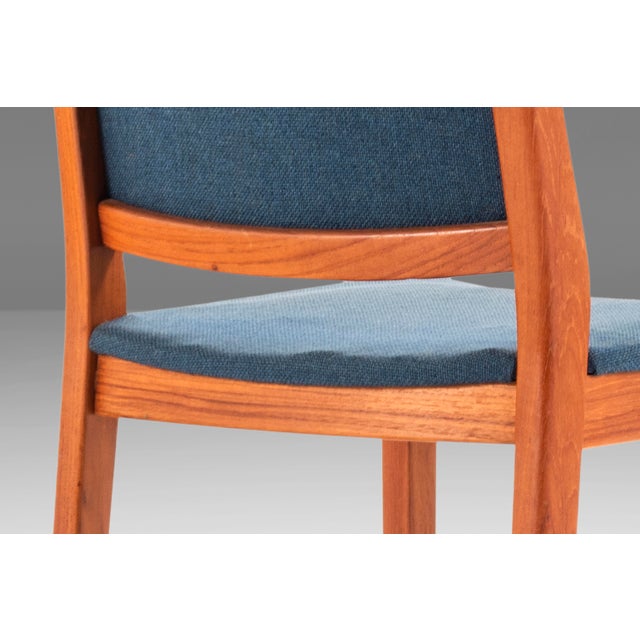 Dining Chair / Desk Chair in Teak & Original Blue Knit Fabric by