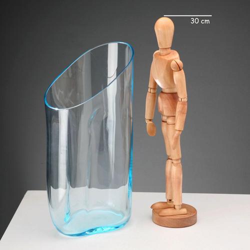 Murano glass vase by Cenedese & Albarelli. The manufacturer's signature is engraved on the base. This piece is attributed...