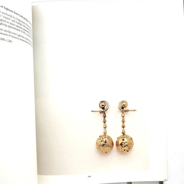Auction Catalogue Jewelry From the of Jacqueline Kennedy Onassis April 24th & 25th 1996 For Sale - Image 12 of 13