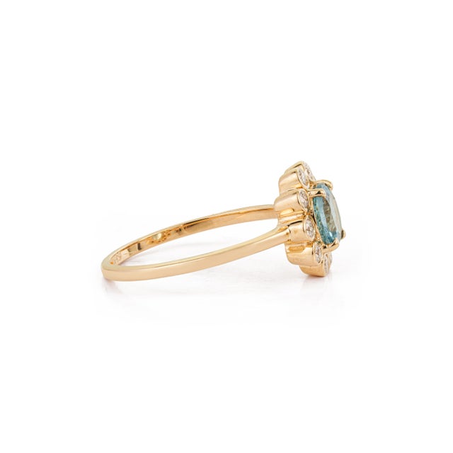 Metal 14k Yellow Gold Aquamarine & Diamond Vintage Sunburst Halo Ring Size 6.5 For Sale - Image 7 of 18