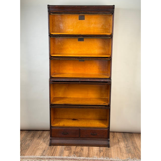 Antique Hale System Quarter-Sawn Oak Five-Stack Barrister Bookcase, C. 1910 For Sale - Image 4 of 15