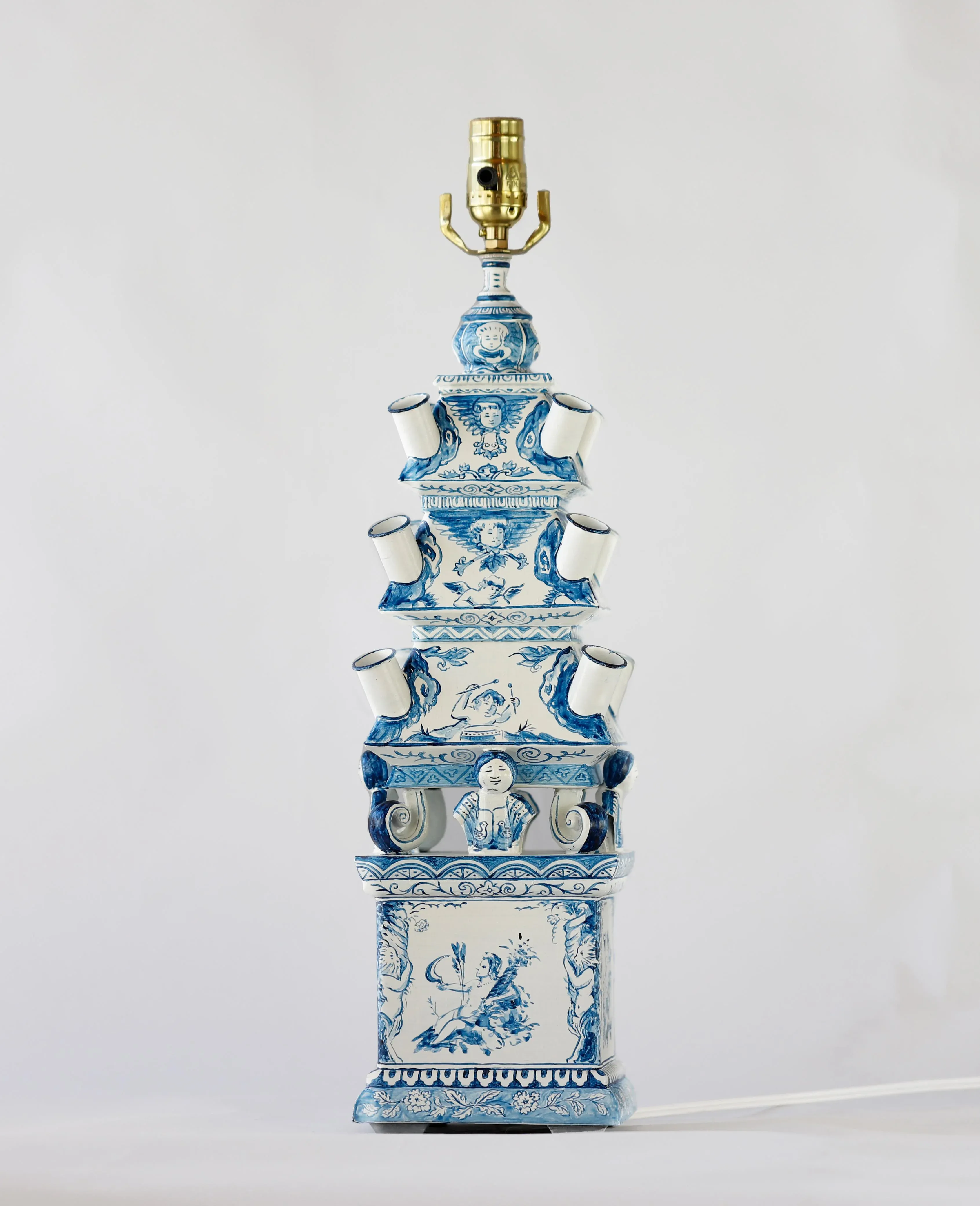 a-vintage-dutch-blue-and-white