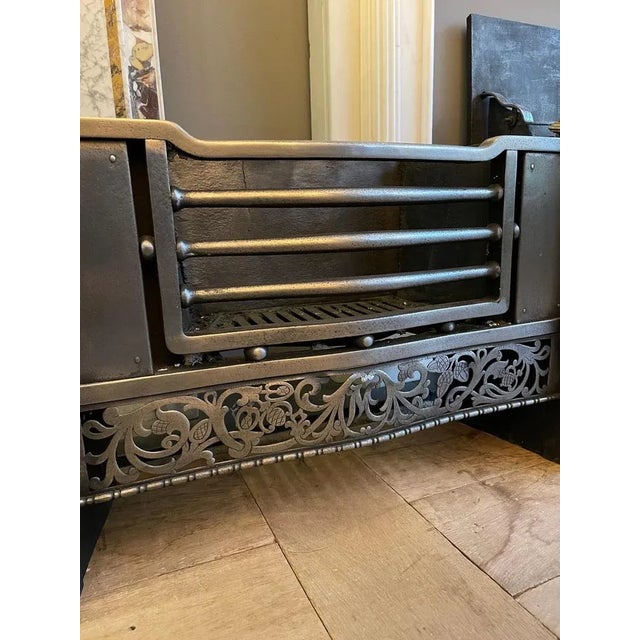 Antique English Register Grate in Polished Steel For Sale - Image 3 of 8